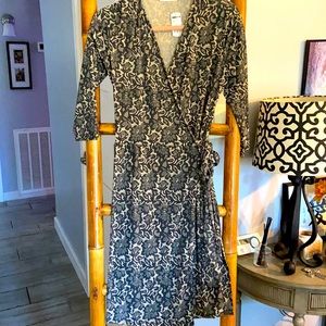 NEW Swan Collection Lace Print Wrap Dress 3/4 Sleeve SZ MED (Junior’s)